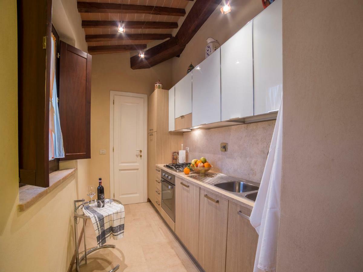 Casa Laura Apartment San Gimignano Bagian luar foto